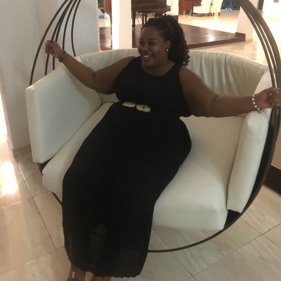 Plus Size - Picture 5 of 5